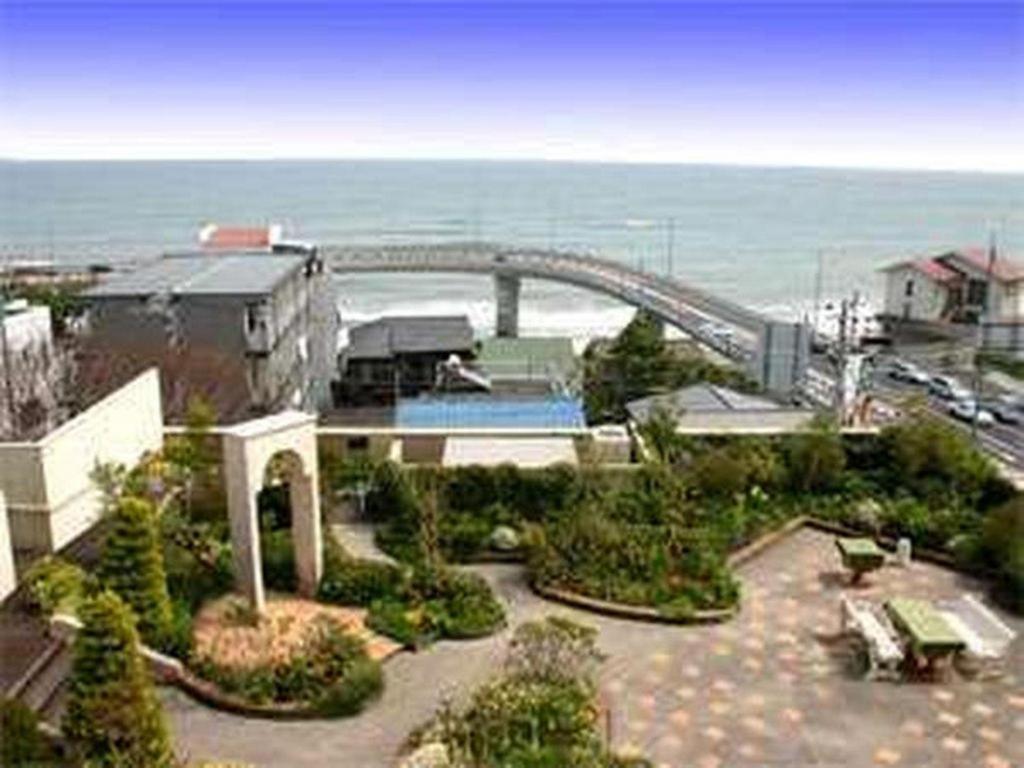 Hotel Tenchikaku Хитати Экстерьер фото
